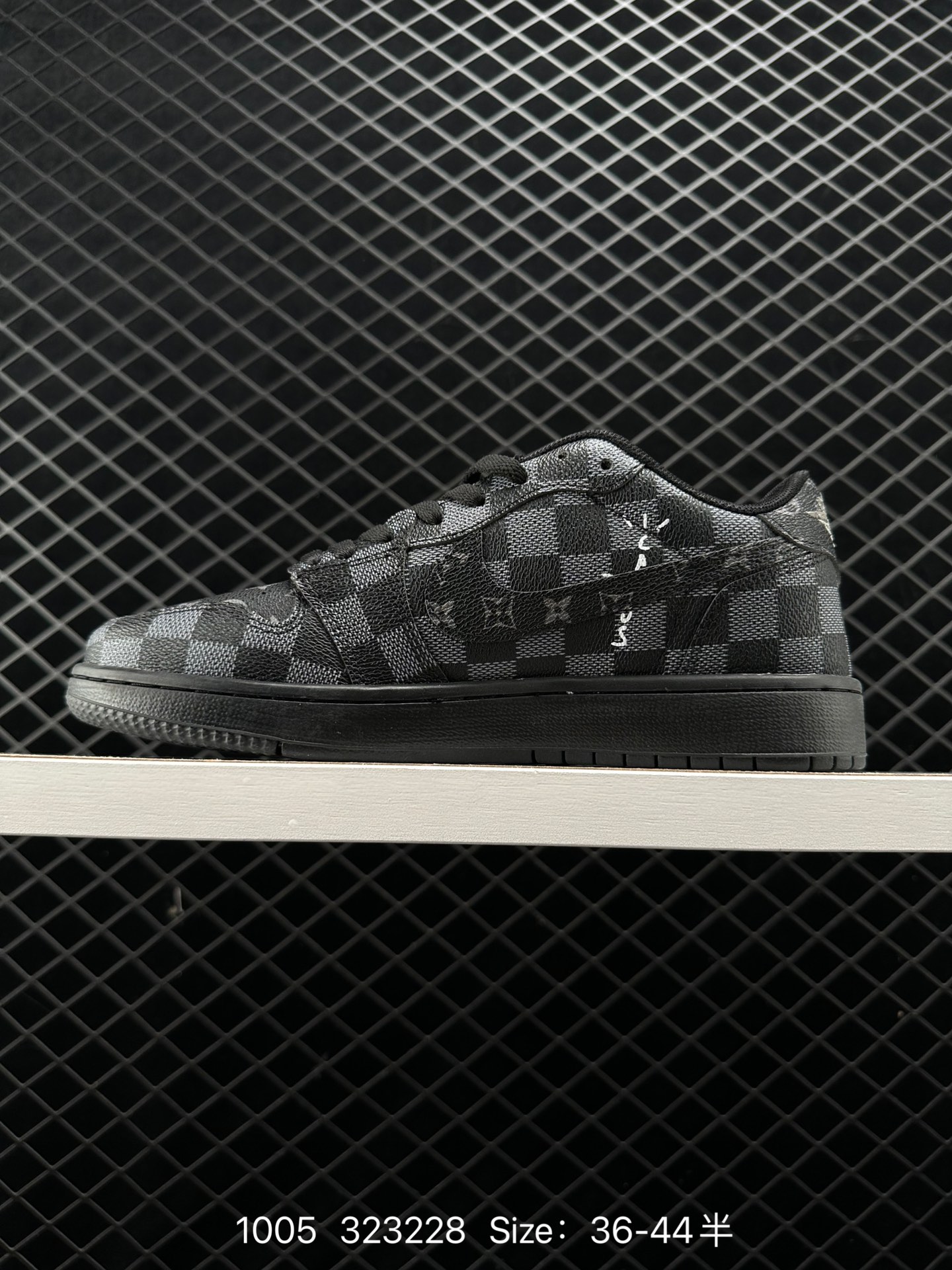 Air Jordan 1  LV  Low